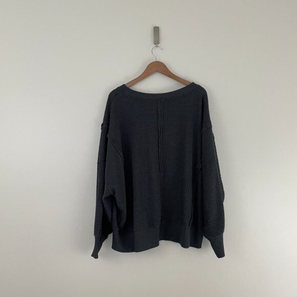 American Eagle Big Hug V Neck Waffle Charcoal Gray Sweatshirt Size Small - Picture 2 of 6